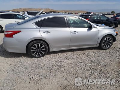 Trzecie zdjęcie samochodu z tyłu: 2017 NISSAN ALTIMA 2.5 VIN:1N4AL3AP7HC231552 - miniatura