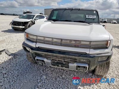 Piąte zdjęcie samochodu w środku: 2025 GMC HUMMER SUV 3X VIN:1GKT0RDC6SU119242 - miniatura