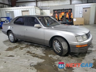 Czwarte zdjęcie samochodu z boku: 1997 LEXUS LS 400 VIN:JT8BH28F2V0084947 - miniatura