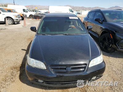 Piąte zdjęcie samochodu w środku: 2002 HONDA ACCORD LX VIN:1HGCG16482A047025 - miniatura