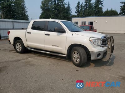 Czwarte zdjęcie samochodu z boku: 2011 TOYOTA TUNDRA CREWMAX SR5 VIN:5TFDM5F1XBX018549 - miniatura