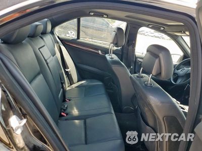 Zdjęcie 11 z 15 samochodu: 2010 MERCEDES-BENZ C 300 4MATIC VIN:WDDGF8BBXAR118599 - miniatura
