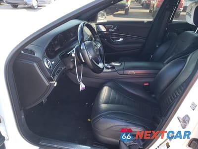 Zdjęcie 7 z 12 samochodu: 2019 MERCEDES-BENZ S 560 4MATIC VIN:WDDUG8GBXKA460269 - miniatura