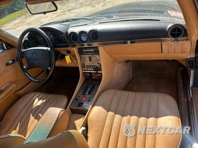 Zdjęcie 7 z 10 samochodu: 1987 MERCEDES-BENZ 560 SL VIN:WDBBA48D6HA072118 - miniatura