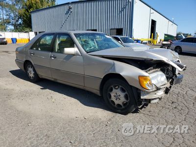 Czwarte zdjęcie samochodu z boku: 1993 MERCEDES-BENZ 300 SE VIN:WDBGA32E2PA134534 - miniatura