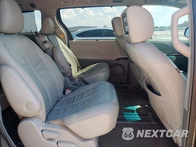 Zdjęcie 11 z 15 samochodu: 2011 TOYOTA SIENNA XLE VIN:5TDYK3DC5BS005732 - miniatura