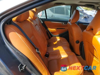 Zdjęcie 10 z 12 samochodu: 2005 VOLVO S60 R VIN:YV1RH527X52475636 - miniatura