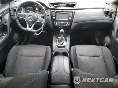 Zdjęcie 8 z 16 samochodu: 2017 NISSAN ROGUE SV VIN:5N1AT2MVXHC865187 - miniatura