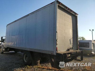 Trzecie zdjęcie samochodu z tyłu: 2004 INTERNATIONAL 4300 BOX TRUCK VIN:1HTMMAAM54H651177 - miniatura