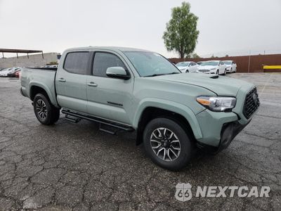 Czwarte zdjęcie samochodu z boku: 2022 TOYOTA TACOMA DOUBLE CAB VIN:3TMAZ5CN5NM174388 - miniatura