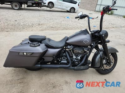 2017 HARLEY-DAVIDSON FLHRXS 1HD1KVC23HB694187 - główne zdjęcie licytacji z USA - miniatura
