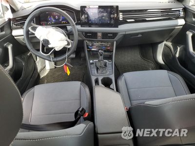 Zdjęcie 8 z 12 samochodu: 2025 VOLKSWAGEN JETTA SE VIN:3VW7X7BU2SM050866 - miniatura