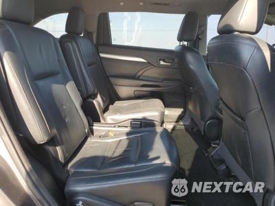 Zdjęcie 11 z 14 samochodu: 2015 TOYOTA HIGHLANDER XLE VIN:5TDKKRFHXFS054593 - miniatura