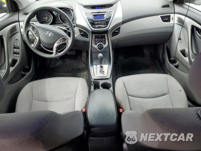 Zdjęcie 8 z 12 samochodu: 2013 HYUNDAI ELANTRA GLS VIN:KMHDH4AE8DU988392 - miniatura