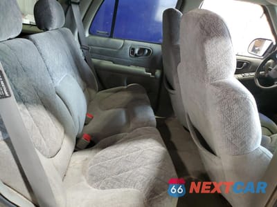 Zdjęcie 11 z 15 samochodu: 1999 GMC JIMMY VIN:1GKDT13W6X2514954 - miniatura