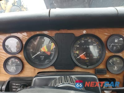 Zdjęcie 9 z 12 samochodu: 1983 JAGUAR XJ6 VIN:SAJAV1348DC354846 - miniatura