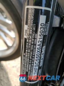 Zdjęcie 9 z 10 samochodu: 2006 HONDA VTX1300 C VIN:1HFSC550X6A215030 - miniatura
