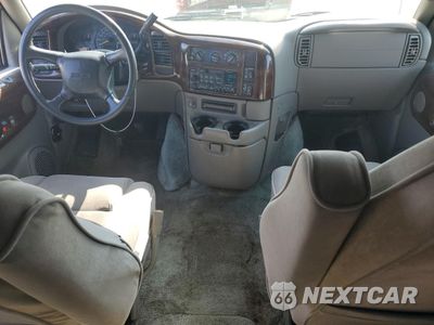 Zdjęcie 8 z 13 samochodu: 2001 GMC SAFARI XT VIN:1GDDM19W11B511382 - miniatura