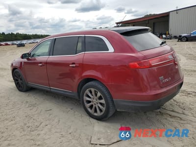 Drugie zdjęcie samochodu z przodu: 2018 LINCOLN MKT VIN:2LMHJ5ATXEBL50960 - miniatura