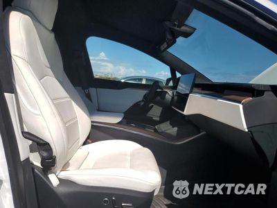 Zdjęcie 7 z 12 samochodu: 2022 TESLA MODEL X VIN:7SAXCBE50NF341691 - miniatura