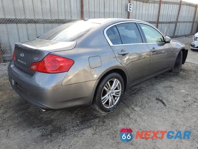 Trzecie zdjęcie samochodu z tyłu: 2013 INFINITY G37 BASE VIN:JN1CV6AP2DM719748 - miniatura