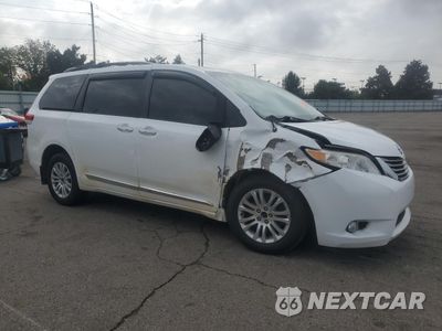 Czwarte zdjęcie samochodu z boku: 2013 TOYOTA SIENNA XLE VIN:5TDYK3DC3DS373250 - miniatura