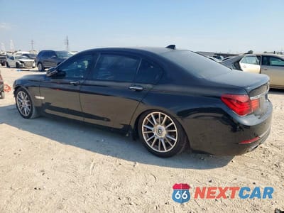 Drugie zdjęcie samochodu z przodu: 2013 BMW 740 LI VIN:WBAYE4C53DD137707 - miniatura