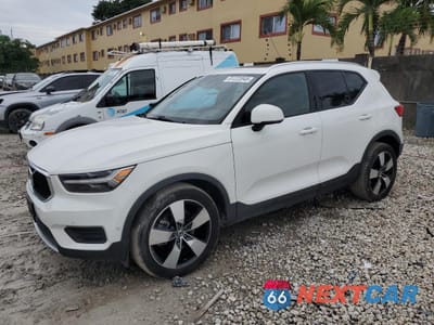 2019 VOLVO XC40 T5 MOMENTUM YV4162UK1K2101434 - główne zdjęcie licytacji z USA - miniatura