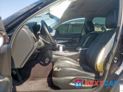 Zdjęcie 7 z 12 samochodu: 2016 INFINITI Q70 3.7 VIN:JN1BY1AP4GM221044 - miniatura