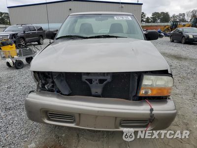 Piąte zdjęcie samochodu w środku: 2003 GMC SONOMA VIN:1GTCS14X538125196 - miniatura