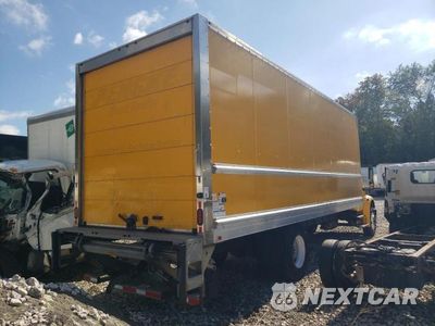 Trzecie zdjęcie samochodu z tyłu: 2018 FREIGHTLINER M2 106 MED - SEMI TRUCK VIN:3ALACWFC8JDJH5069 - miniatura