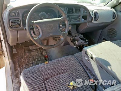 Zdjęcie 8 z 13 samochodu: 1999 DODGE RAM 2500 VIN:1B7KC2364XJ596293 - miniatura