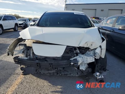 Piąte zdjęcie samochodu w środku: 2018 NISSAN LEAF S VIN:1N4AZ1CP1JC301360 - miniatura