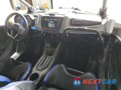 Piąte zdjęcie samochodu w środku: 2024 POLARIS RZR PRO R ULTIMATE VIN:3NSRGD2KXRG337372 - miniatura