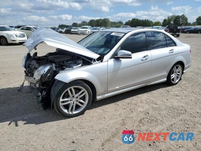 2012 MERCEDES-BENZ C 300 4MATIC WDDGF8BB3CA702408 - główne zdjęcie licytacji z USA - miniatura