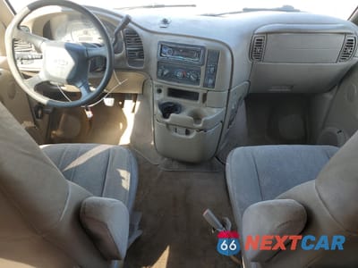Zdjęcie 8 z 13 samochodu: 2000 CHEVROLET ASTRO VIN:1GNEL19W8YB162895 - miniatura