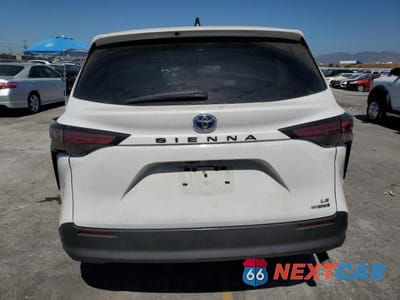 Zdjęcie 6 z 13 samochodu: 2021 TOYOTA SIENNA LE VIN:5TDKRKEC9MS042179 - miniatura