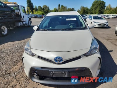 Piąte zdjęcie samochodu w środku: 2015 TOYOTA PRIUS V VIN:JTDZN3EUXFJ029238 - miniatura