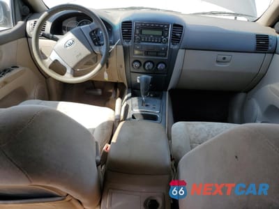 Zdjęcie 8 z 15 samochodu: 2008 KIA SORENTO EX VIN:KNDJD735285798315 - miniatura