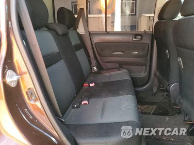 Zdjęcie 10 z 12 samochodu: 2006 TOYOTA SCION XB VIN:JTLKT324X64124381 - miniatura