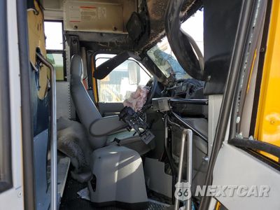 Piąte zdjęcie samochodu w środku: 2024 FORD ECONOLINE E450 SUPER DUTY CUTAWAY VAN VIN:1FDFE4FN5RDD13858 - miniatura