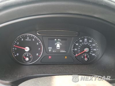 Zdjęcie 9 z 13 samochodu: 2019 KIA SORENTO L VIN:5XYPG4A39KG476674 - miniatura