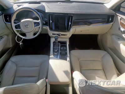 Zdjęcie 8 z 12 samochodu: 2018 VOLVO S90 T6 MOMENTUM VIN:LVY992MK0JP006239 - miniatura