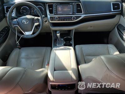 Zdjęcie 8 z 15 samochodu: 2014 TOYOTA HIGHLANDER LIMITED VIN:5TDDKRFH4ES032113 - miniatura