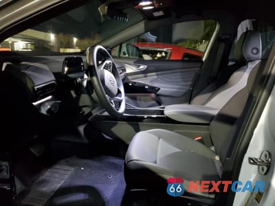 Zdjęcie 7 z 13 samochodu: 2025 VOLKSWAGEN ID.4 PRO S VIN:1V2WSPE81SC010970 - miniatura