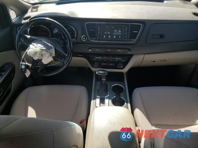 Zdjęcie 8 z 14 samochodu: 2020 KIA SEDONA LX VIN:KNDMB5C15L6568923 - miniatura