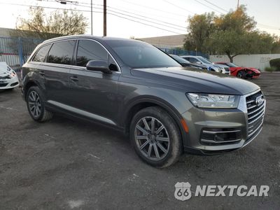 Czwarte zdjęcie samochodu z boku: 2018 AUDI Q7 PREMIUM PLUS VIN:WA1LAAF7XJD034312 - miniatura