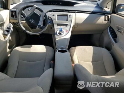 Zdjęcie 8 z 12 samochodu: 2014 TOYOTA PRIUS VIN:JTDKN3DU1E0384242 - miniatura