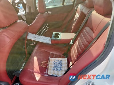 Zdjęcie 10 z 12 samochodu: 2017 ALFA ROMEO GIULIA TI VIN:ZARFAECN9H7548860 - miniatura