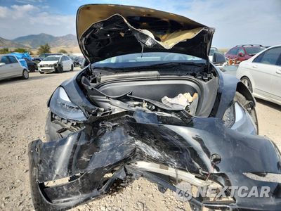Piąte zdjęcie samochodu w środku: 2023 TESLA MODEL Y VIN:7SAYGDEE9PF828055 - miniatura
